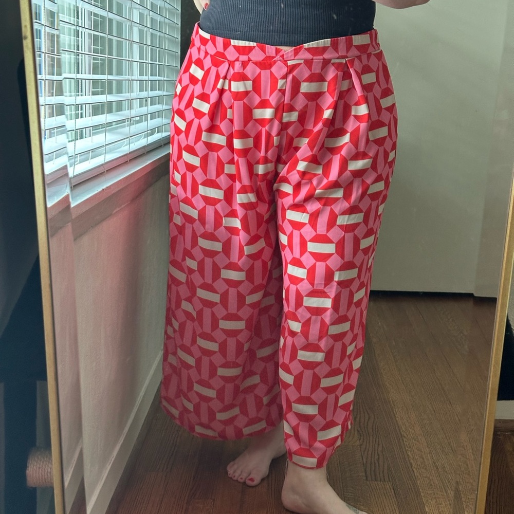 Flowy patterned pant